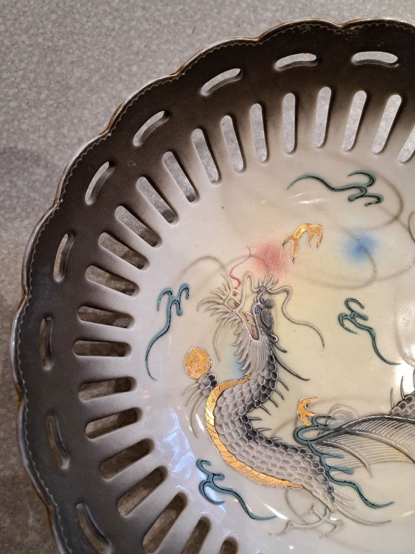 里帰り伝統工芸 浮龍絵皿 MARUKU CHINA