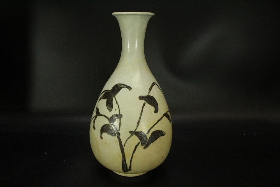 李朝 鉄絵 秋草紋 瓶 高30cm(ZE554)