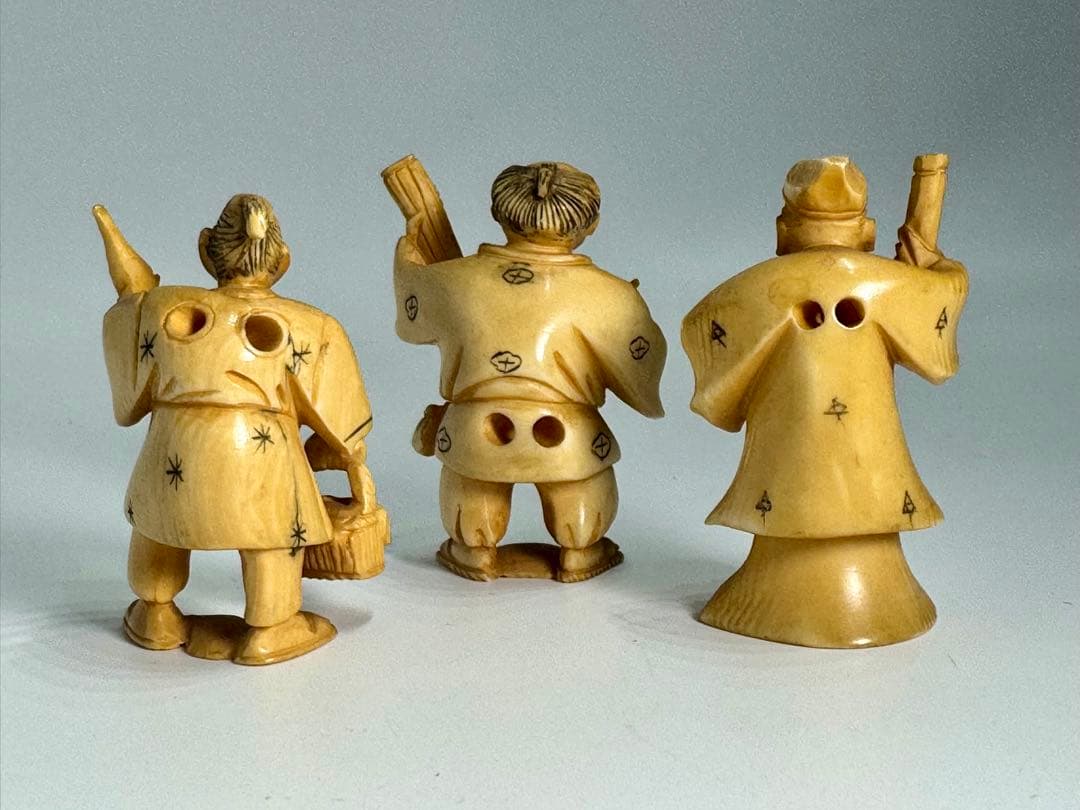 時代【 玉山 】造 細密彫刻 天然素材 牙 根付 からくり顔 僧侶他８体まとめて