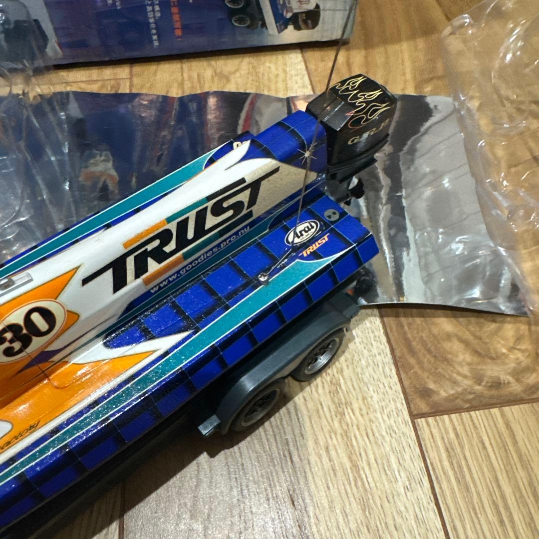 京商　ミニッツフォーミュラボート 船体、トレーラーセット