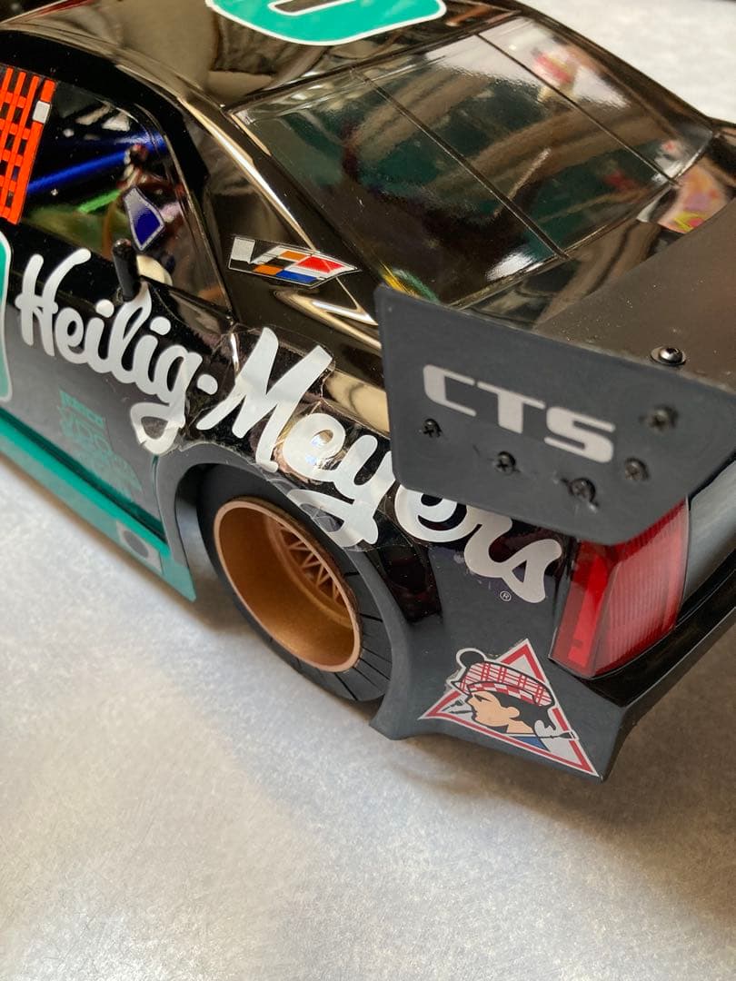 タミヤRCカー1/10.Cカーシャーシ/メカ付き、ボディ/キャデラック•ナスカー