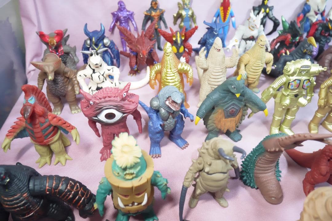 ウルトラ怪獣シリーズ500　怪獣ソフビ　74体セット