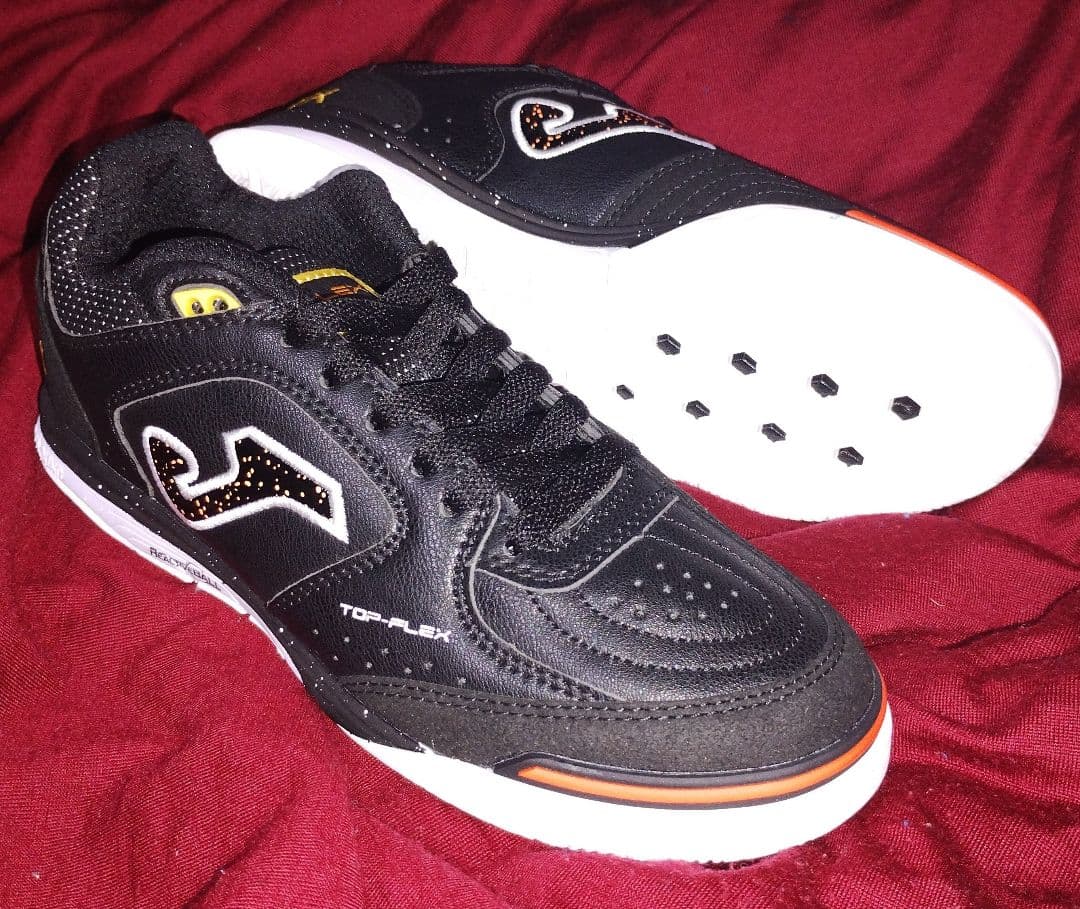 【匿名配送】【入手困難】25　JOMA TOP FLEX REBOUND　黒　白