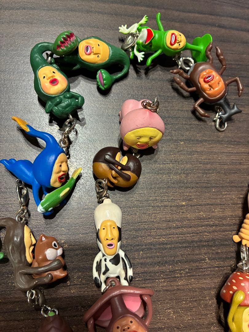 18点　初期 こびとづかん　つながるマスコット　チャーム　キーホルダー　セット