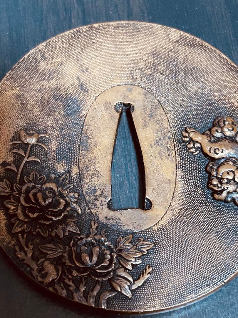 鍔 英光 花押 牡丹獅子図 高彫 刀装具 小道具 鐔 鍔 縁頭 目貫 拵え 拵