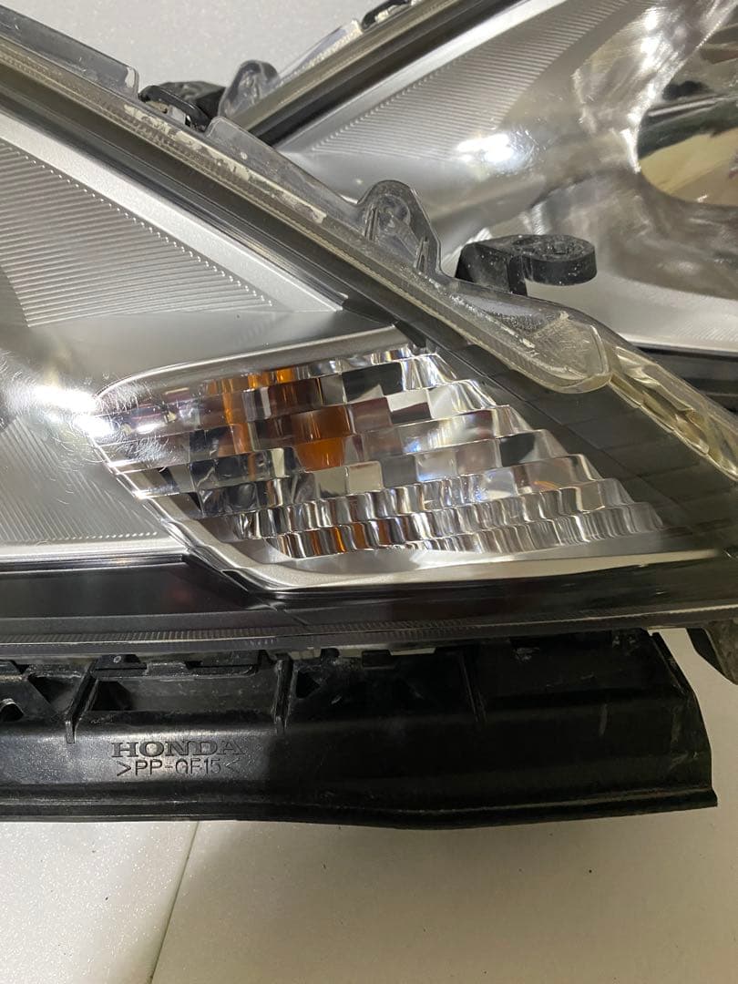 ホンダ フィット GE系 前期 純正ヘッドライト 左右セット