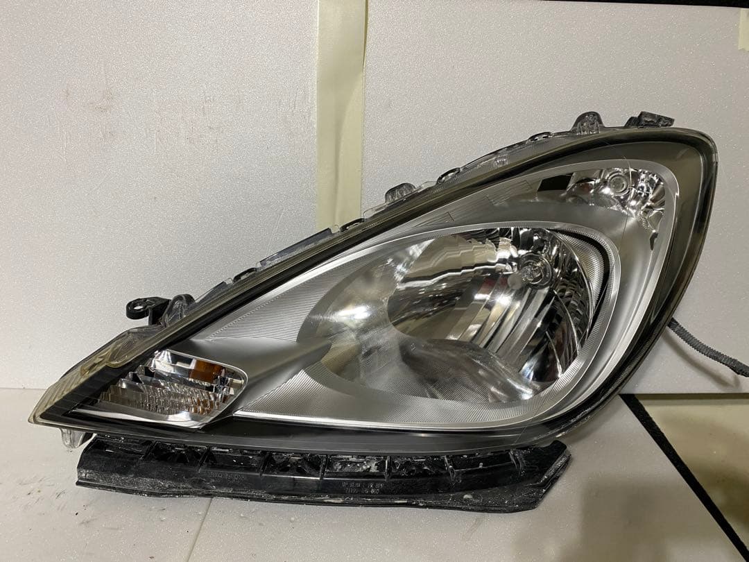 ホンダ フィット GE系 前期 純正ヘッドライト 左右セット