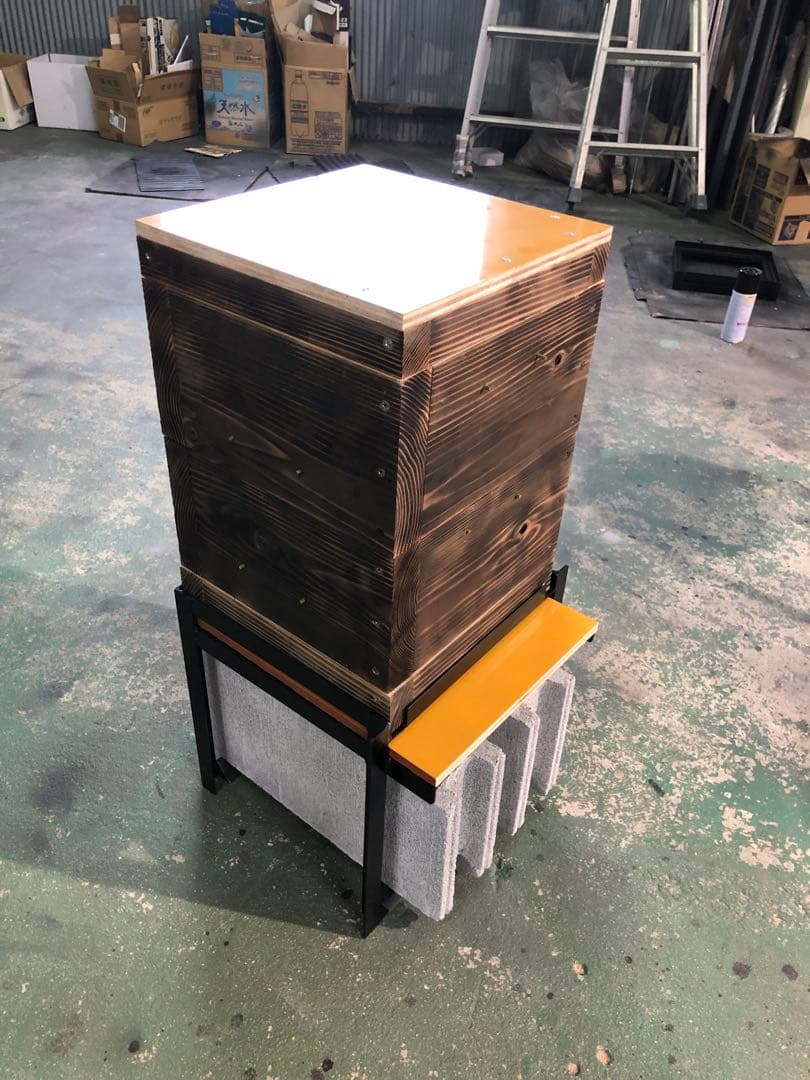 日本蜜蜂 重箱用巣箱台 持ち上げ機対応型30cm 30cm用