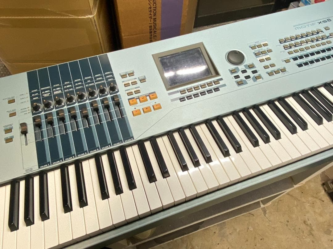 YAMAHA MOTIF XS8 シンセサイザー