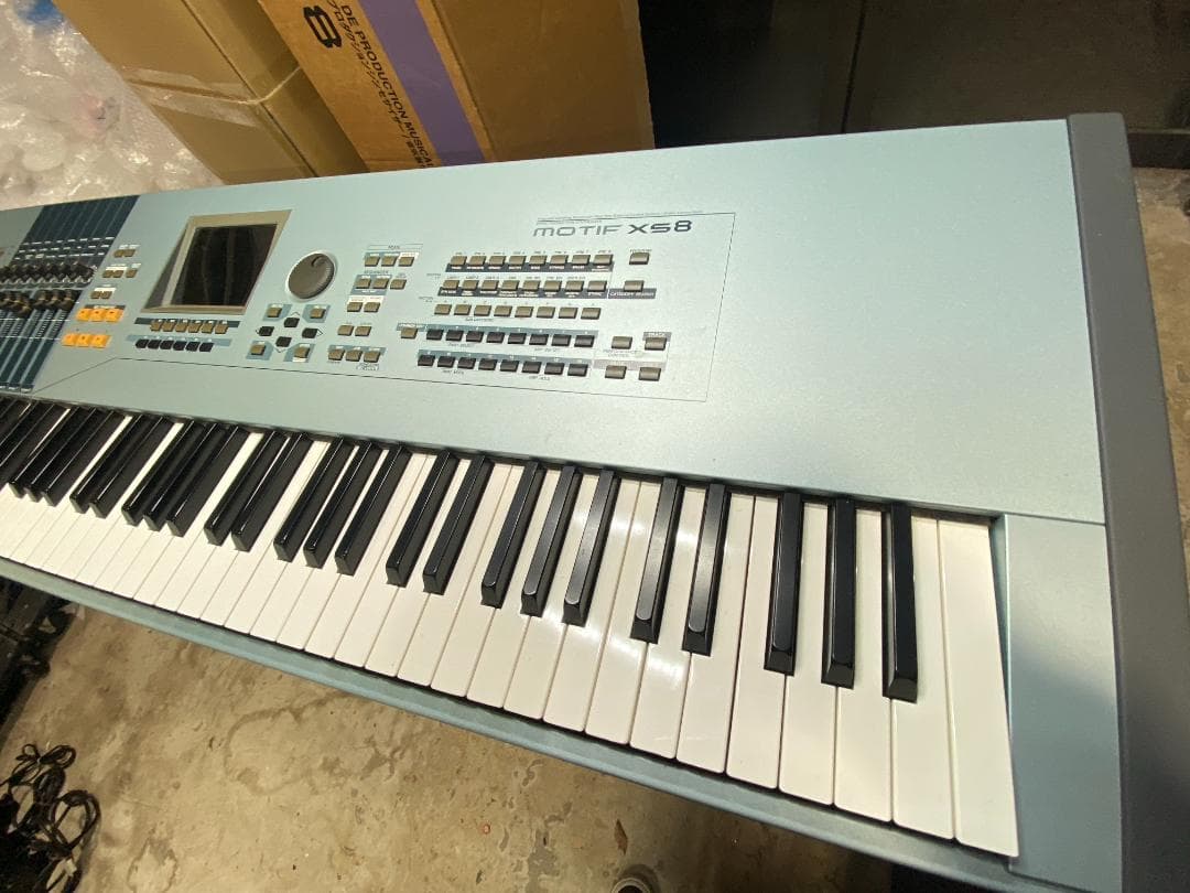YAMAHA MOTIF XS8 シンセサイザー