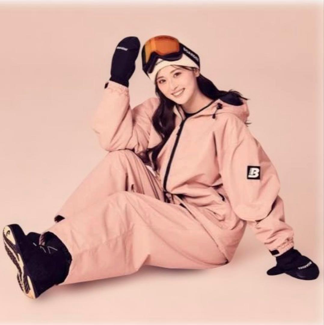 ゆうちゃみ スノボーウェア