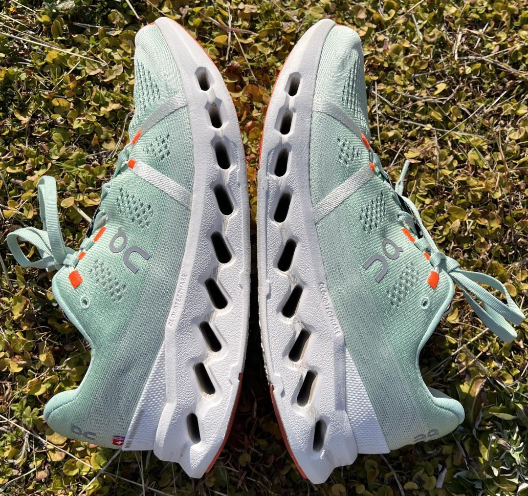 ★美品★On Cloudsurfer 26.0cm お安く即決！