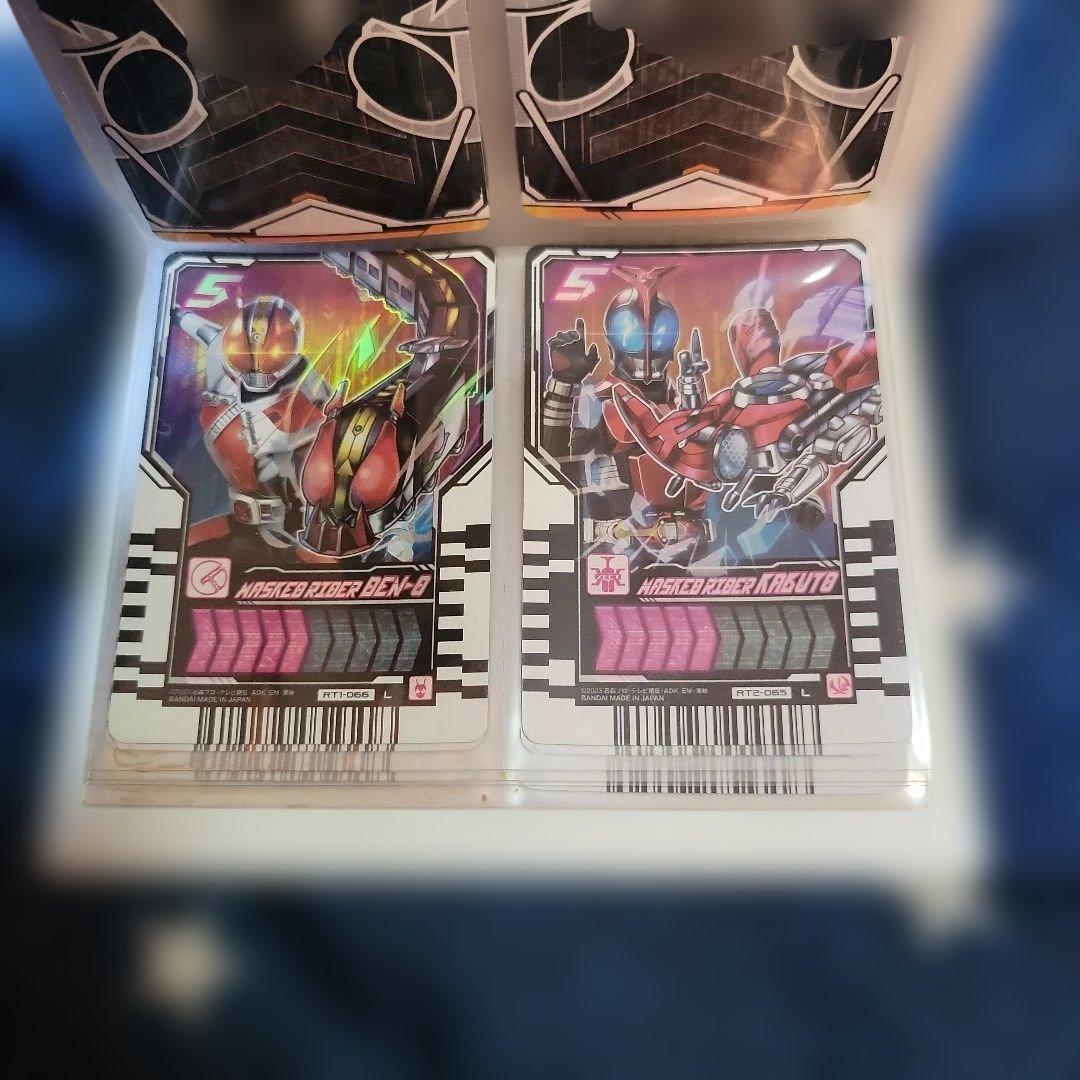 仮面ライダーガッチャード　ライドケミートレカ　　レジェンドライダー　まとめ売り