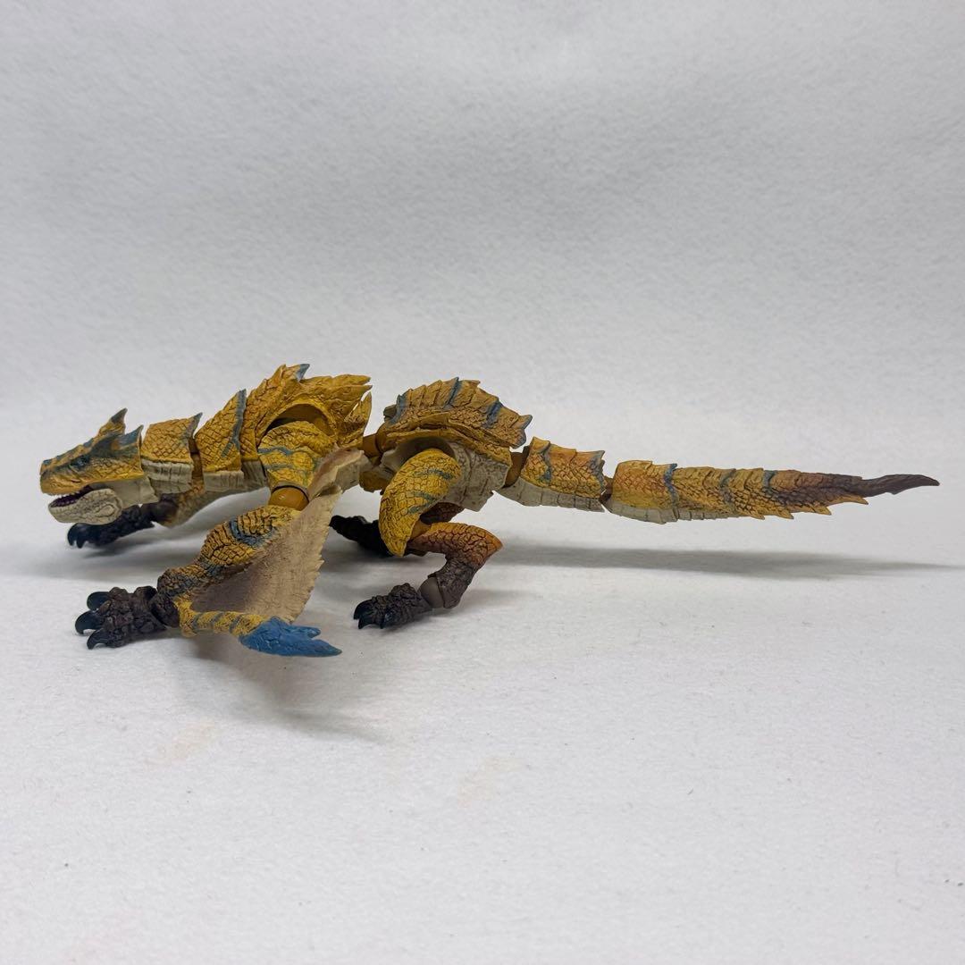 モンスターハンター　モンハン　ヴァルカンログ　 リボルテック　ティガレックス