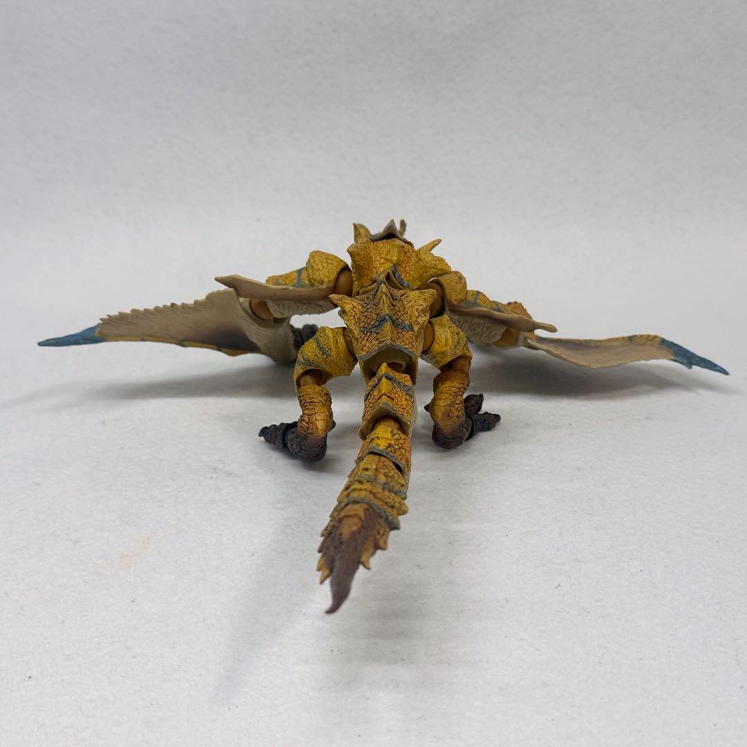 モンスターハンター　モンハン　ヴァルカンログ　 リボルテック　ティガレックス