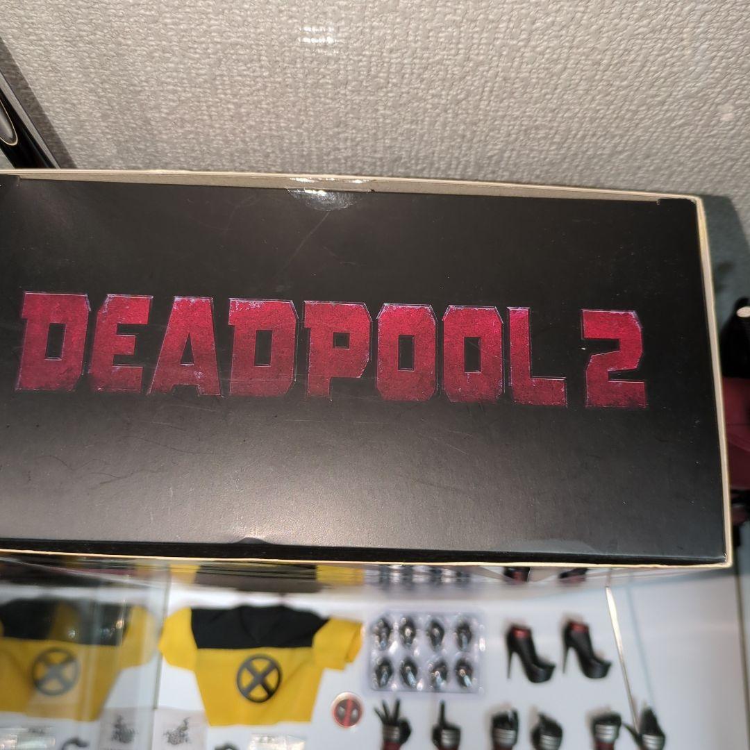 デッドプールホットトイズ