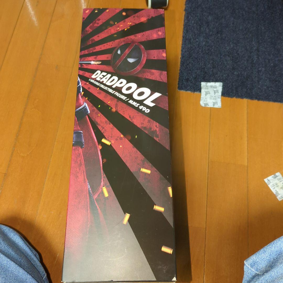 デッドプールホットトイズ