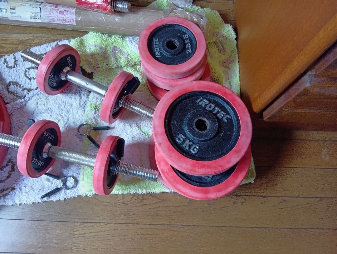 iROTEC アイロテック　ダンベルセット　大阪直接引き取り限定でお願いします。