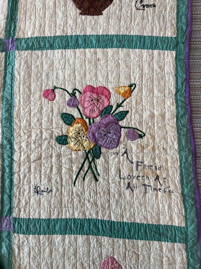 アンティークキルト✴︎刺繍キルト✴︎アップリケキルト