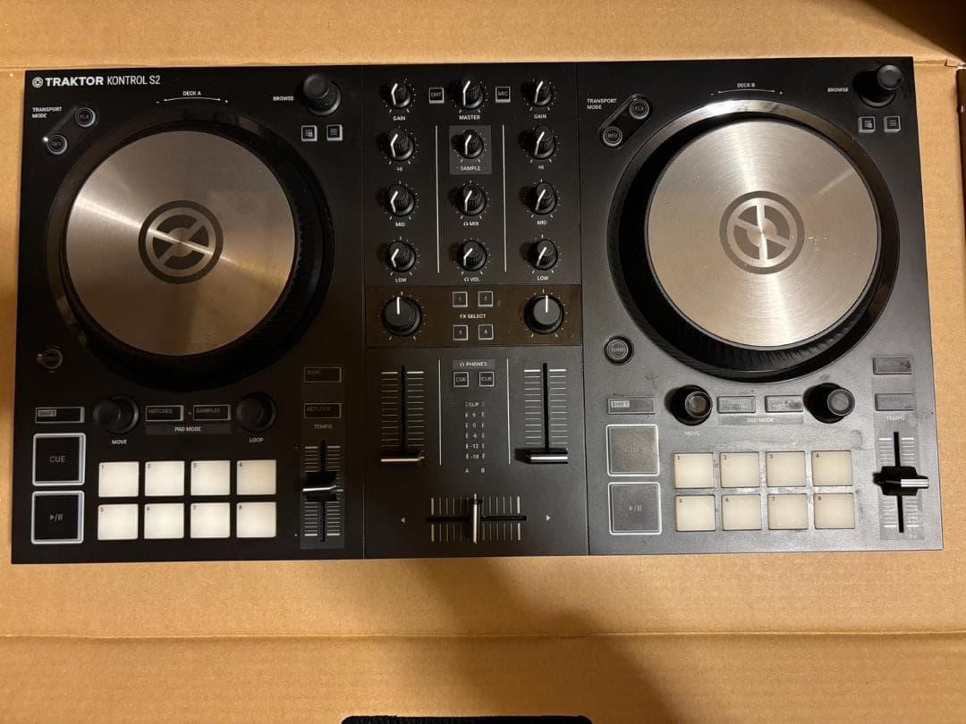 【値下げしました】TRAKTOR S2 MK3 DJコントローラー
