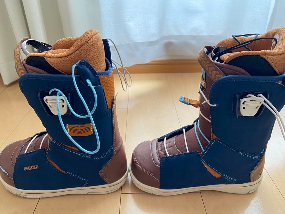 週末セール❤️ほぼ未使用　ジューニア　ディーラックス　スノボブーツ　DEELUXE