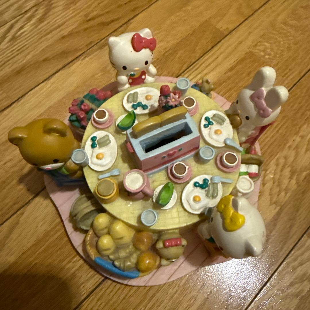 ハローキティ　貯金箱