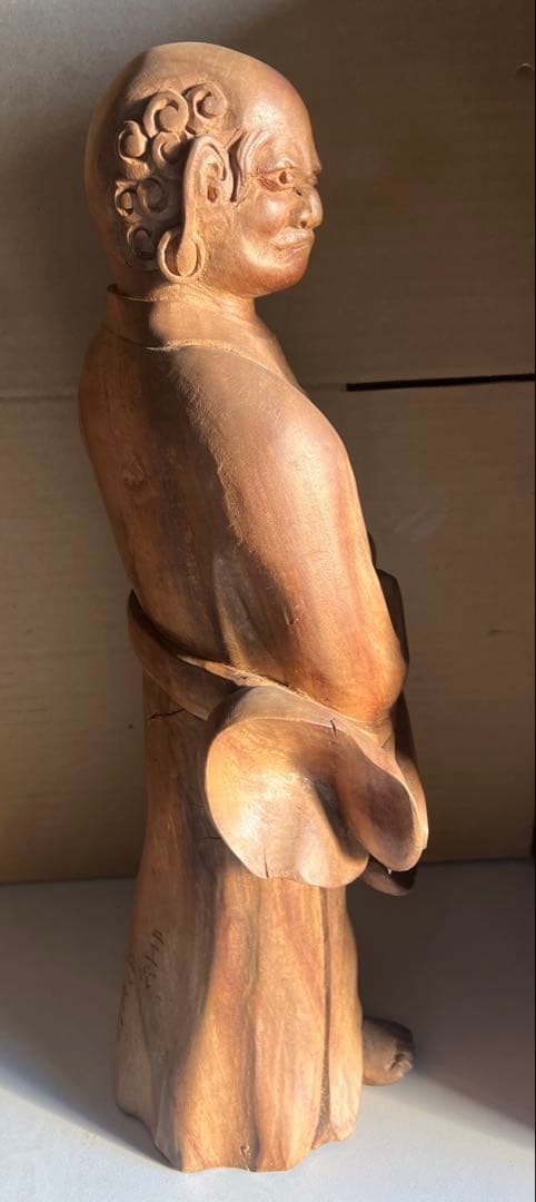 仏像　木彫仏像　伝統的な木製彫刻 置物