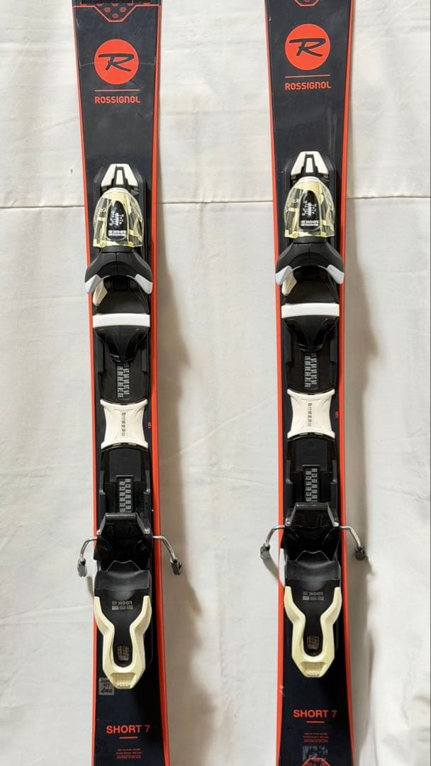美品 ROSSIGNOL SHORT 7 ショートスキーセット おまけ付き