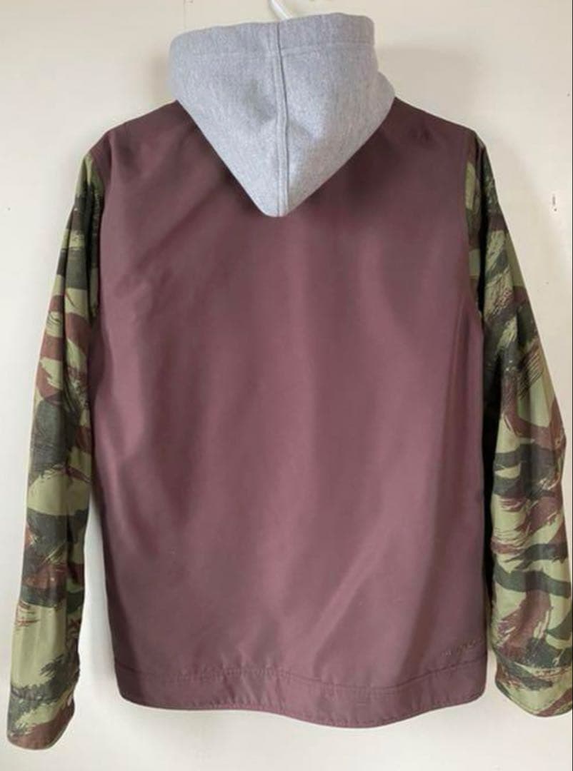 週末値下げ！美品！BURTON スノーボードジャケット Sサイズ