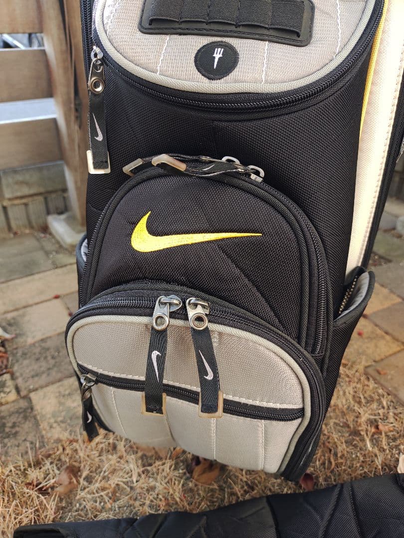 希少　NIKE キャディバッグ ゴルフバッグ BG0229