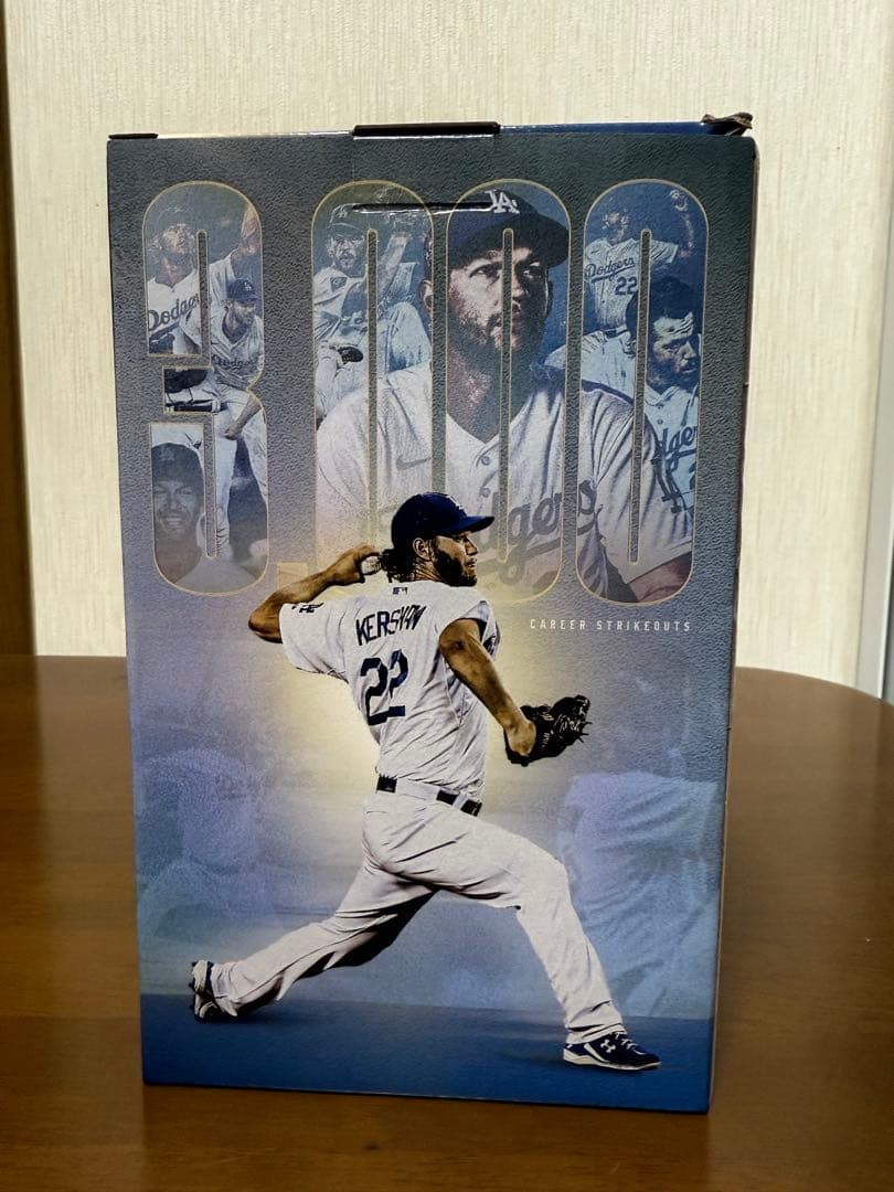 Clayton Kershaw 2000奪三振記念フィギュア