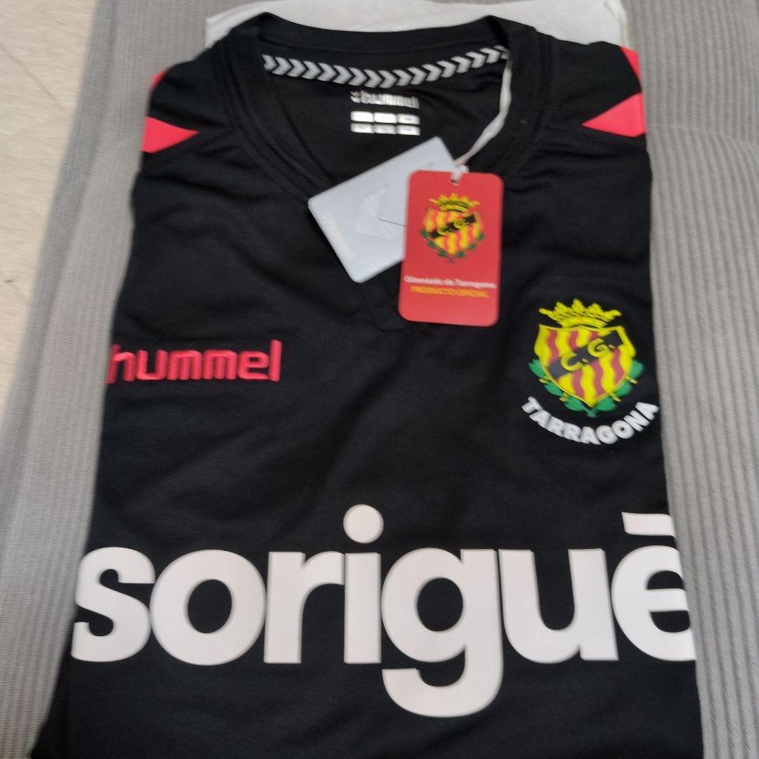 ジムナスティック・タラゴナ　hummel XＬ　新品未使用　激レア品！！