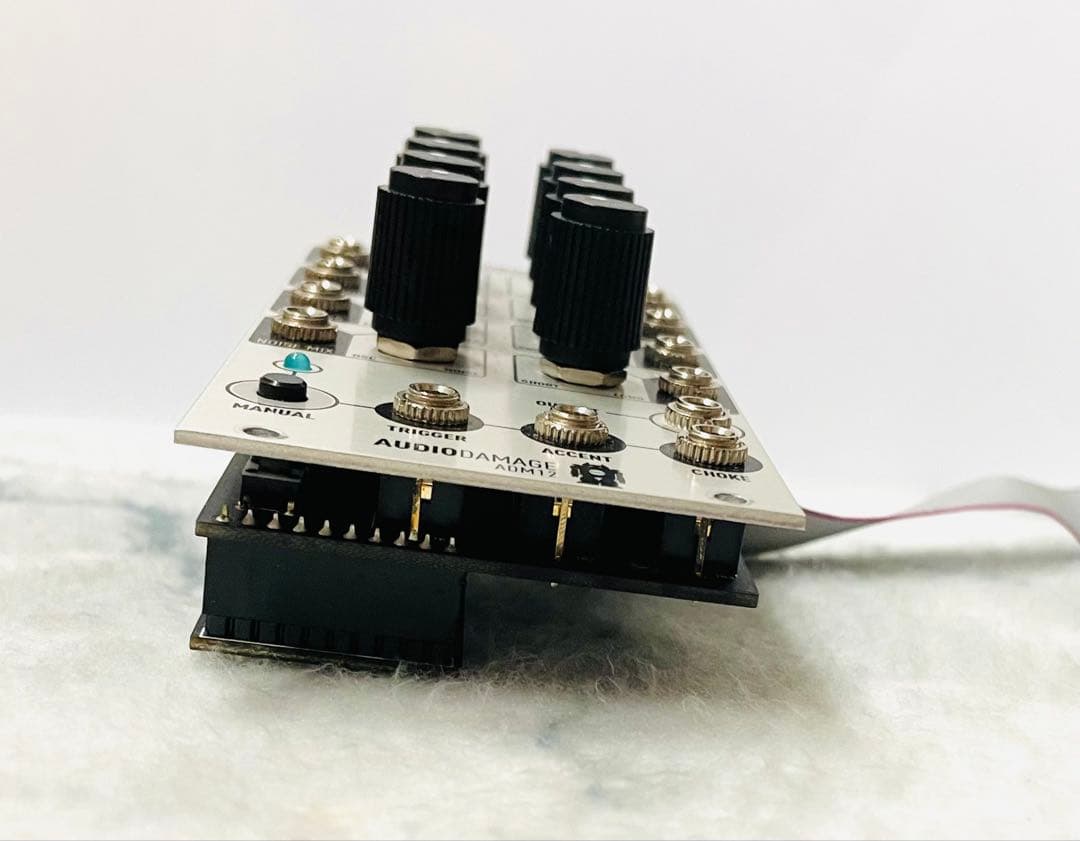 生産終了品 Audio Damage ADM12 Neuron 稼動品 シンセ