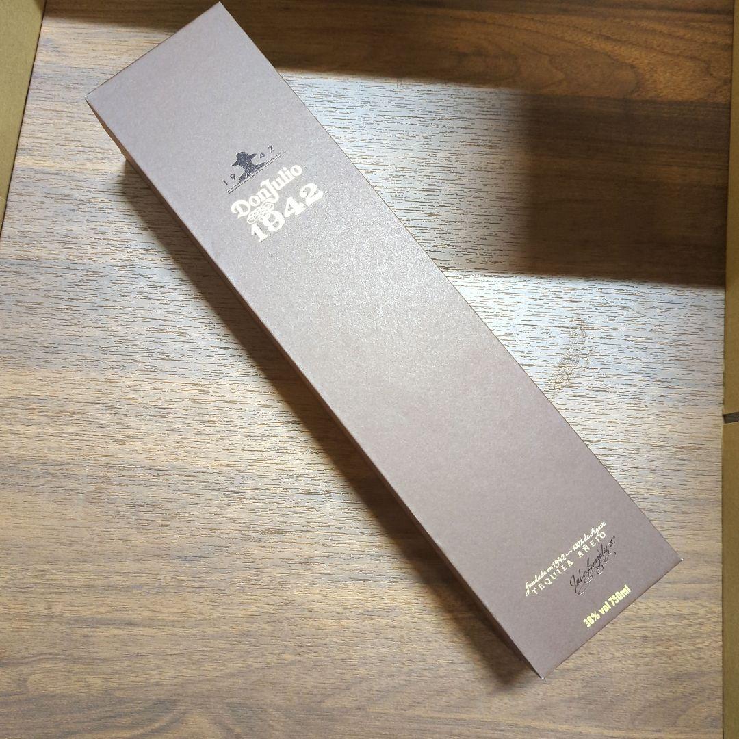 ドン・フリオ 1942 750ml 箱入り[ テキーラ ギフトBox入り] 新品