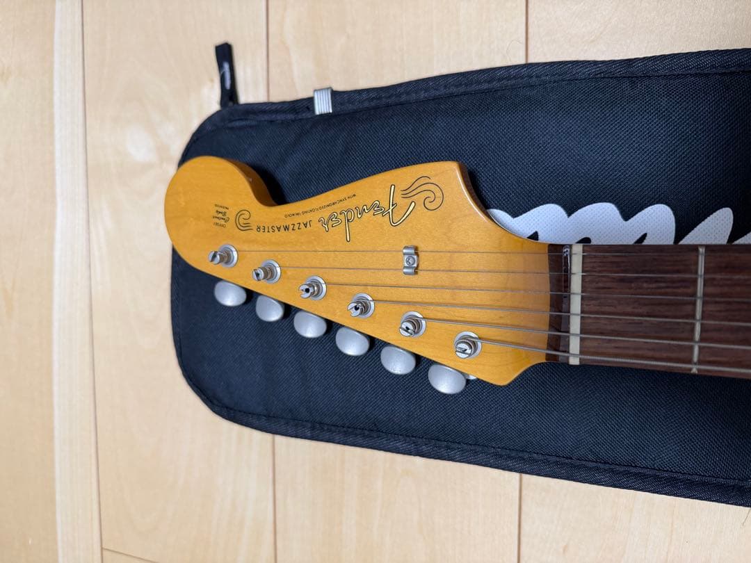 ギター Fender Jazzmaster JM66 VWH