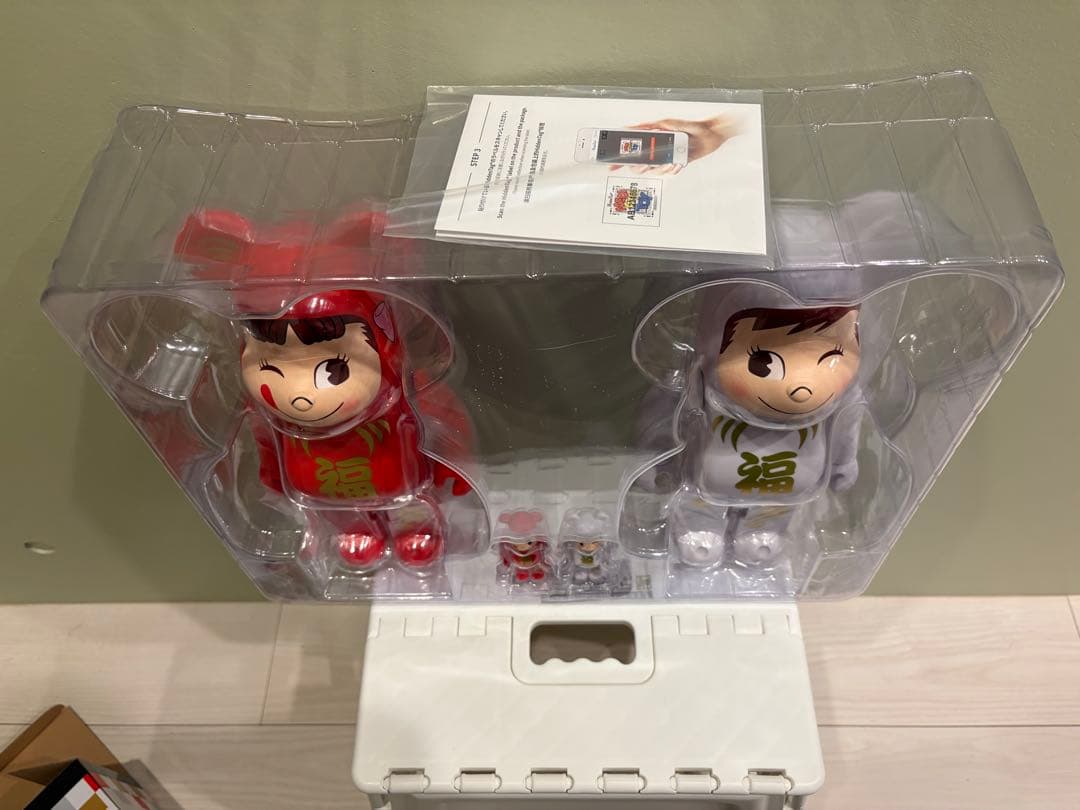 BE@RBRICK 達磨 ペコちゃん ＆ ポコちゃん 100％ & 400％