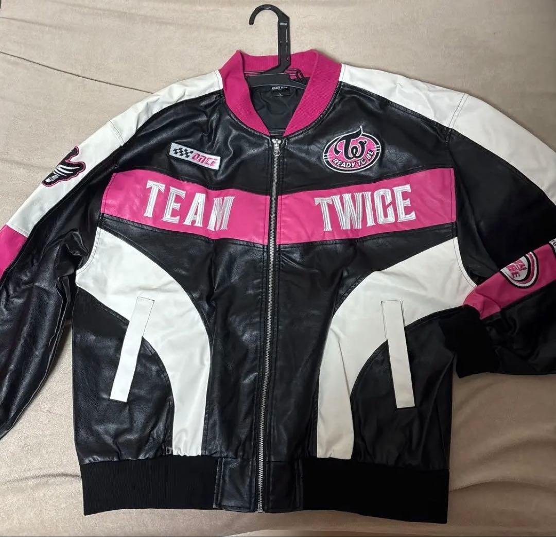 TWICE READY TO BE 完売公式グッズ　スタジャン Lサイズ