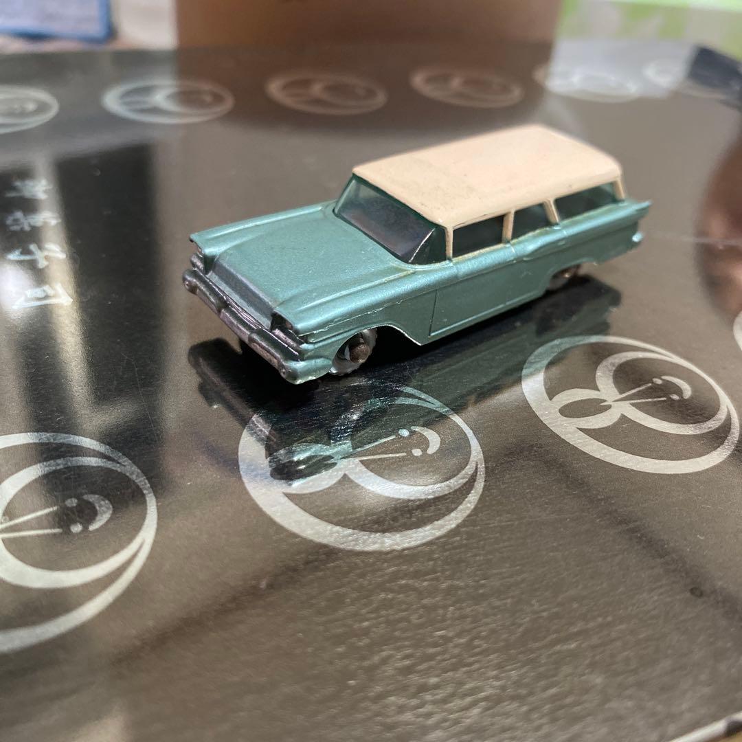 マッチボックス　ミニカー
