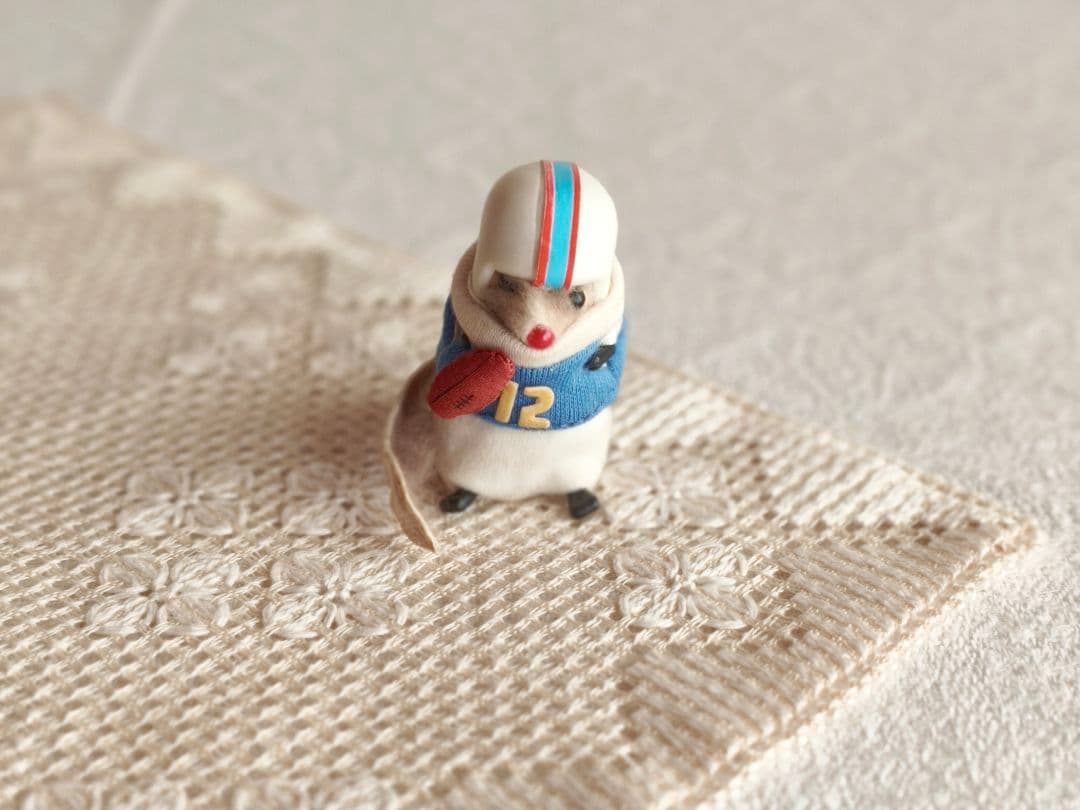 * vintage figure ❀ふんわり可愛い ラグビー選手の ネズミくん