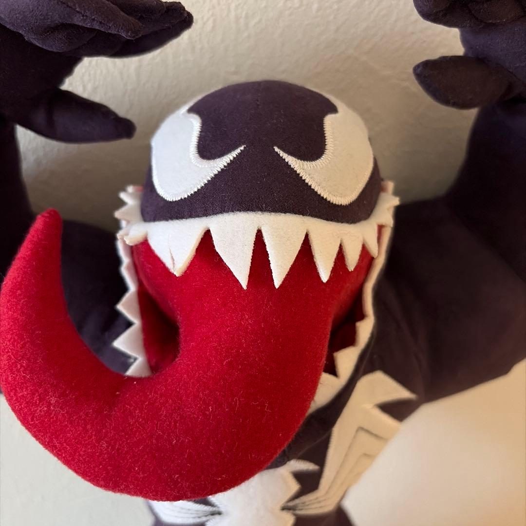 MARVEL VENOM ヴェノム ぬいぐるみ GURIHIRU