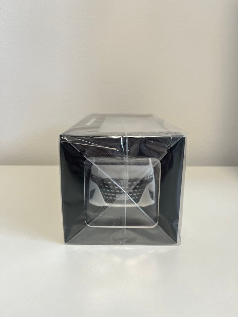 トヨタ アルファード ミニカー 1/30 プラチナホワイトパールマイカ