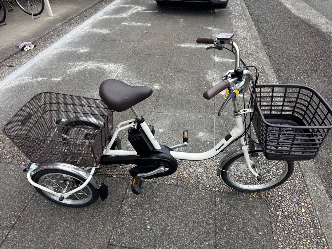 パナソニック　ビビライフ　電動アシスト三輪自転車　BE-FU831