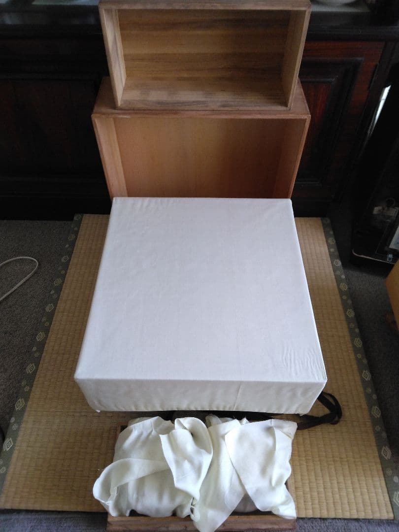 碁盤 / 碁石 セット　桐蓋付