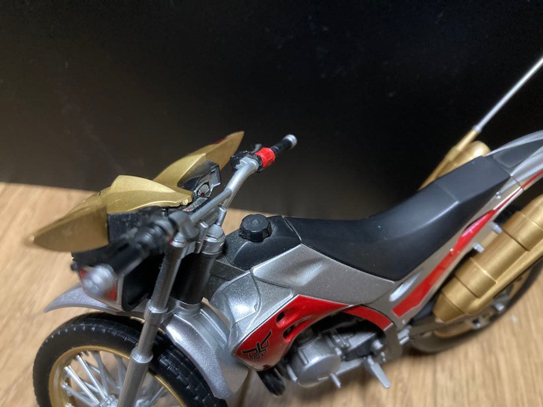 S.H.Figuarts トライチェイサー2000 仮面ライダークウガ