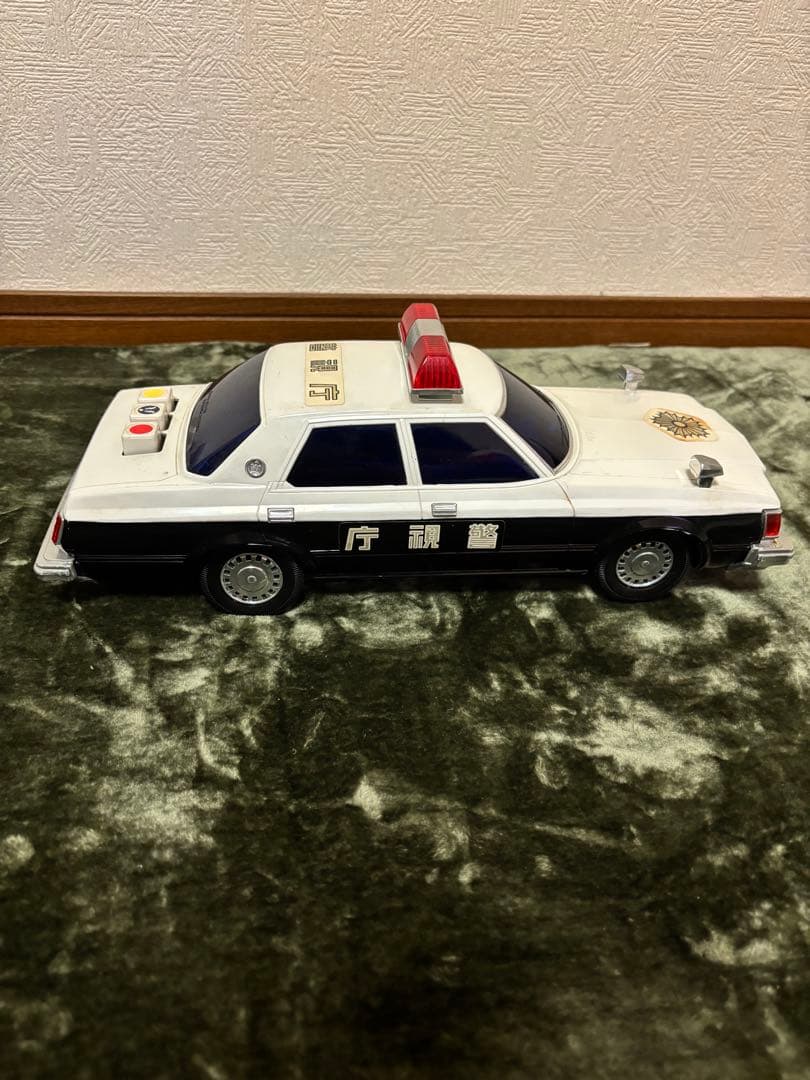 レトロCROWNパトカー長さ35cm