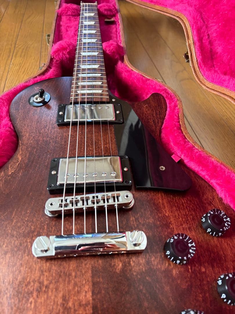 Gibson Les Paul Studio 2016 ハードケース付き