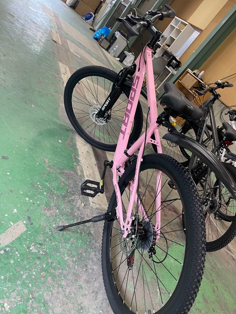 当社の24段変速スポーツ自転車は、 3色をご用意しております。