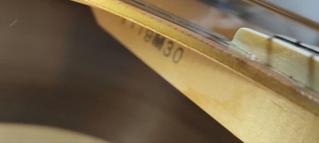 MORALES アコースティックギター　M30　傷あり　ヤマハ　ハードケース付き