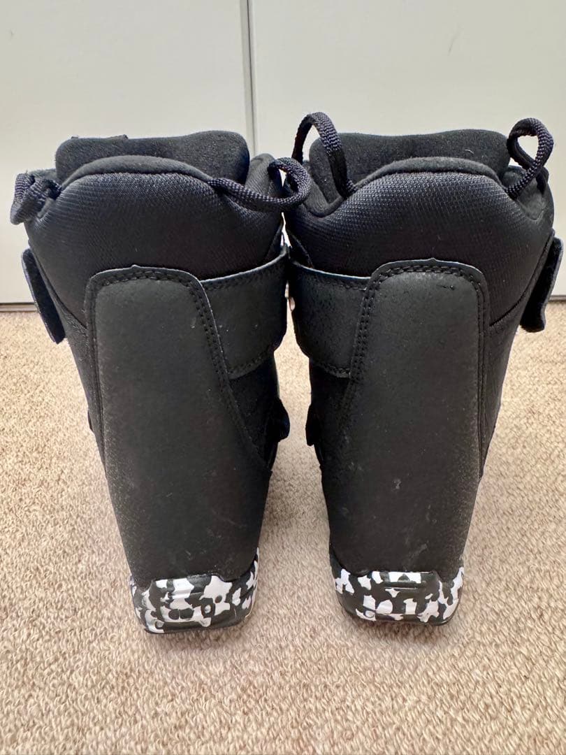 キッズ Burton ミニグロム スノーボードブーツ 18cm