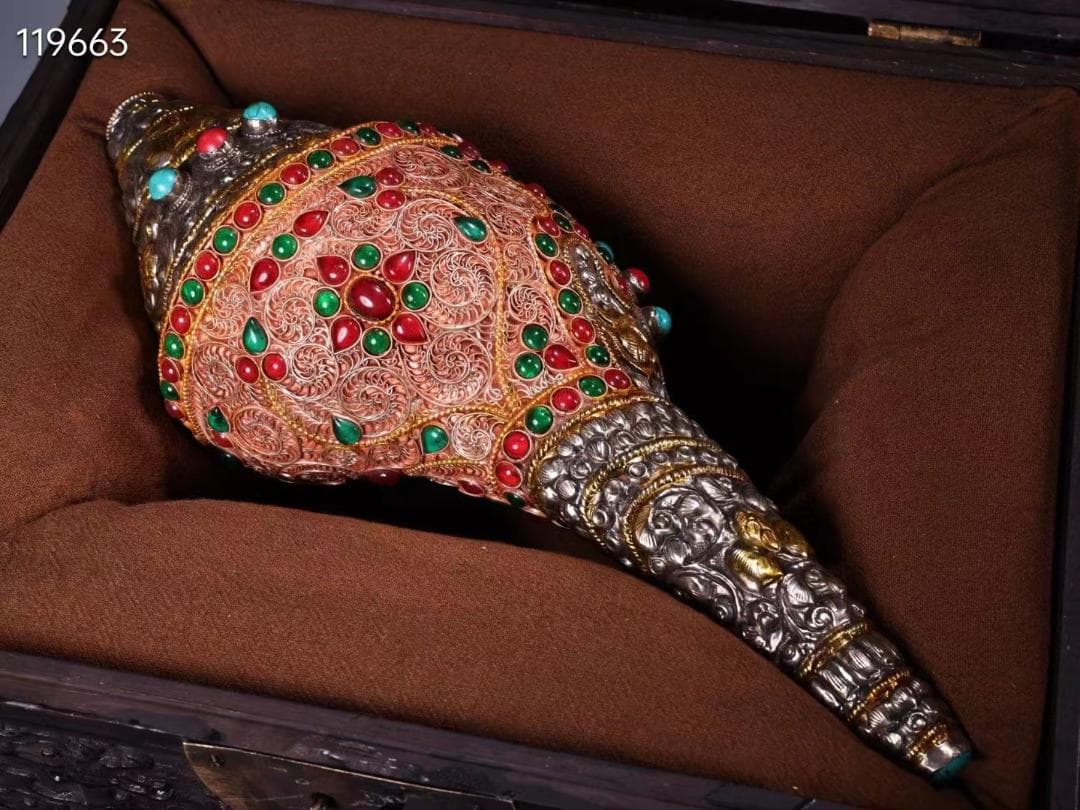 中国古美術・蔵伝工芸・花糸モザイク宝石・天然サザエ包銀 法螺法器・置物・文房具